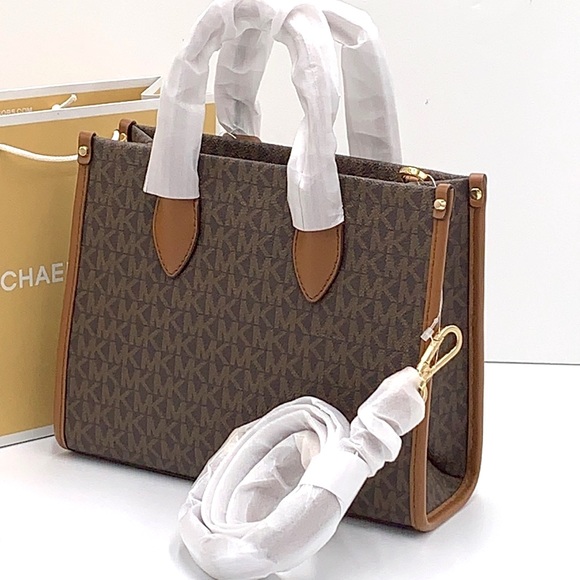 BEST PRICE 🔥Michael Kors Mirella Small Logo Crossbody Bag Brown signatur… - Picture 4 of 14